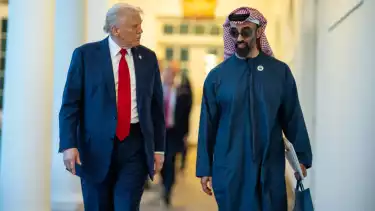 Tahnoon bin Zayed saat bertemu dengan Presiden AS Donald Trump di Gedung Putih.