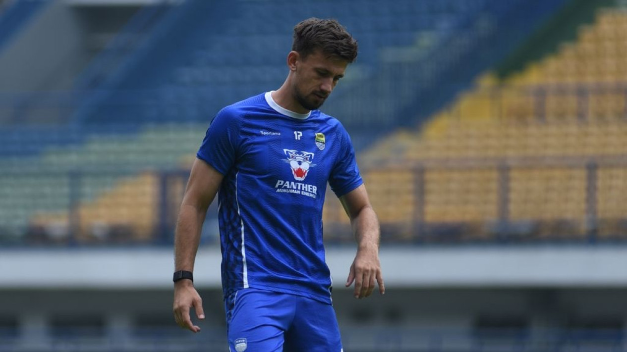 Bursa Transfer Pemain Super League Ditutup: Nama Eks Gelandang Persib Hiasi Daftar Pemain Persis Solo
            - galeri foto