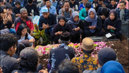 Jenazah Rheza Sendy Penuh Luka, Ayah Ungkap Leher Patah hingga Bekas Sepatu di Tubuh