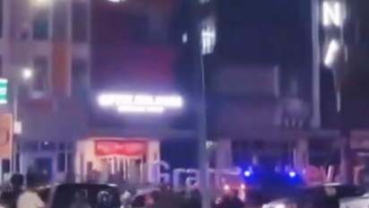 Detik-detik Mengerikan Massa Serang Polres Bekasi Kota, Polisi Tembakkan Gas Air Mata