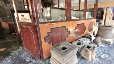 Kementerian Kebudayaan Republik Indonesia menyampaikan keprihatinan mendalam atas insiden yang menimpa Museum Bhagawanta Kediri yang terdampak aksi unjuk rasa pada Sabtu (30/8) malam.