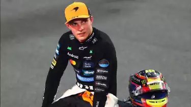 Pembalap McLaren Oscar Piastri