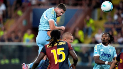 Bursa Transfer: AC Milan Gigit Jari, Dusan Vlahovic Sudah Ambil Keputusan Bertahan di Juventus?