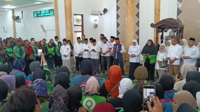 Ratusan Ojol Gelar Tahlil Kubro untuk Affan Kurniawan di Masjid Baitul Hamdi