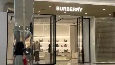 Kondisi Mal di Kawasan Senayan Pasca Aksi Unjuk Rasa