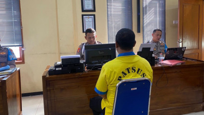 Oknum Polisi di Banyuwangi Terekam Lakukan Pungli di Pelabuhan Ketapang, Kini Diperiksa Propam