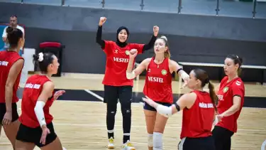 Megawati Hangestri di sesi latihan Manisa BBSK