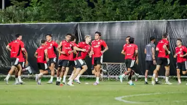 TC Timnas Indonesia menjelang laga FIFA MATCHDAY di Lapangan C, Stadion Gelora Bung Tomo, Surabaya, Selasa, (02/09/2025)