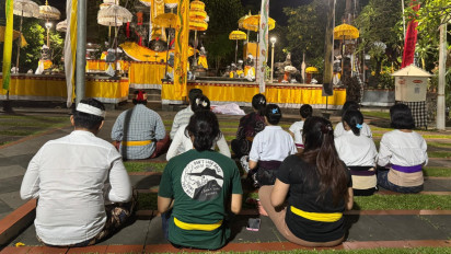 Sikapi Situasi Nasional, Kesatuan Mahasiswa Hindu Dharma Indonesia Lakukan Doa Kebangsaan