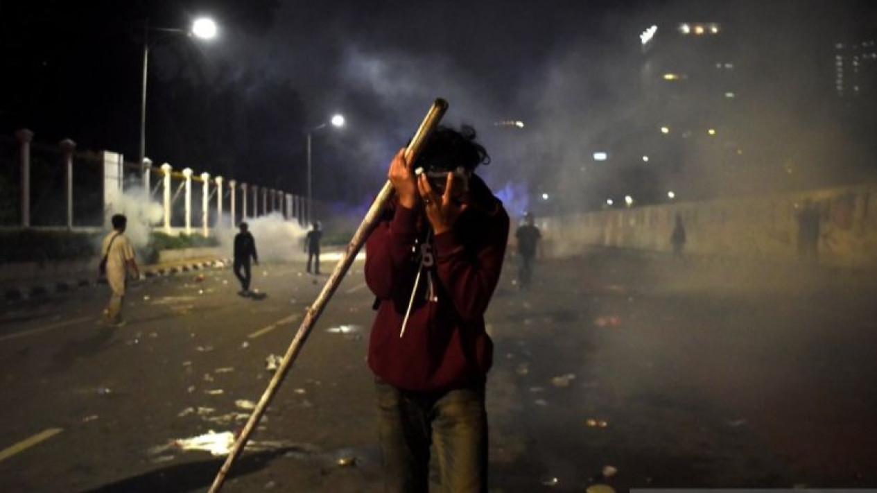 Terkuak Penyebab Banyak Pelajar yang Anarkis saat Demo di Jakarta, Ternyata gara-gara Ulah Perempuan Ini
            - galeri foto