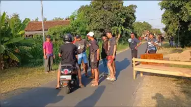 Isu Penjarahan, Rumah Orang Tua Eko Patrio di Nganjuk Dijaga Ketat Aparat dan Warga