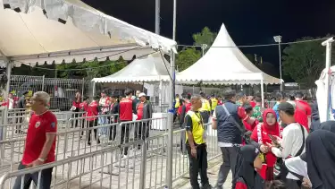 Suporter Timnas Indonesia U-23 Mulai Berdatangan ke Stadion Gelora Delta Sidoarjo Detik-Detik Jelang Lawan Laos, Beri Prediksi Skor 4-0