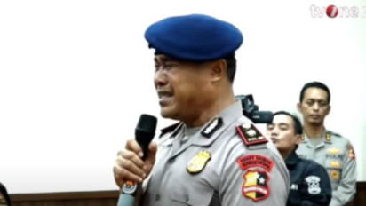 Sambil Menangis, Kompol Cosmas Bersumpah Usai Dipecat Tidak Hormat: Sungguh-Sungguh Demi Tuhan...