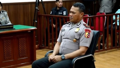 Tangis Kompol Kosmas Pecah di Sidang Etik: Sungguh Demi Tuhan Tidak Ada Niat untuk Buat Orang Celaka