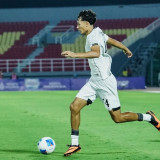 Timnas Indonesia Punya Kabar Baik, Rafael Struick Resmi Lamar Sang Kekasih di Pulau Bali