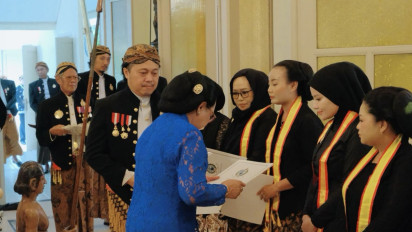Simbol Pengabdian dan Pelestarian Budaya Jawa, Tokoh Inspiratif Raih Gelar Kanjeng Mas Ayu dari Keraton Surakarta, Begini Prosesi Sakralnya