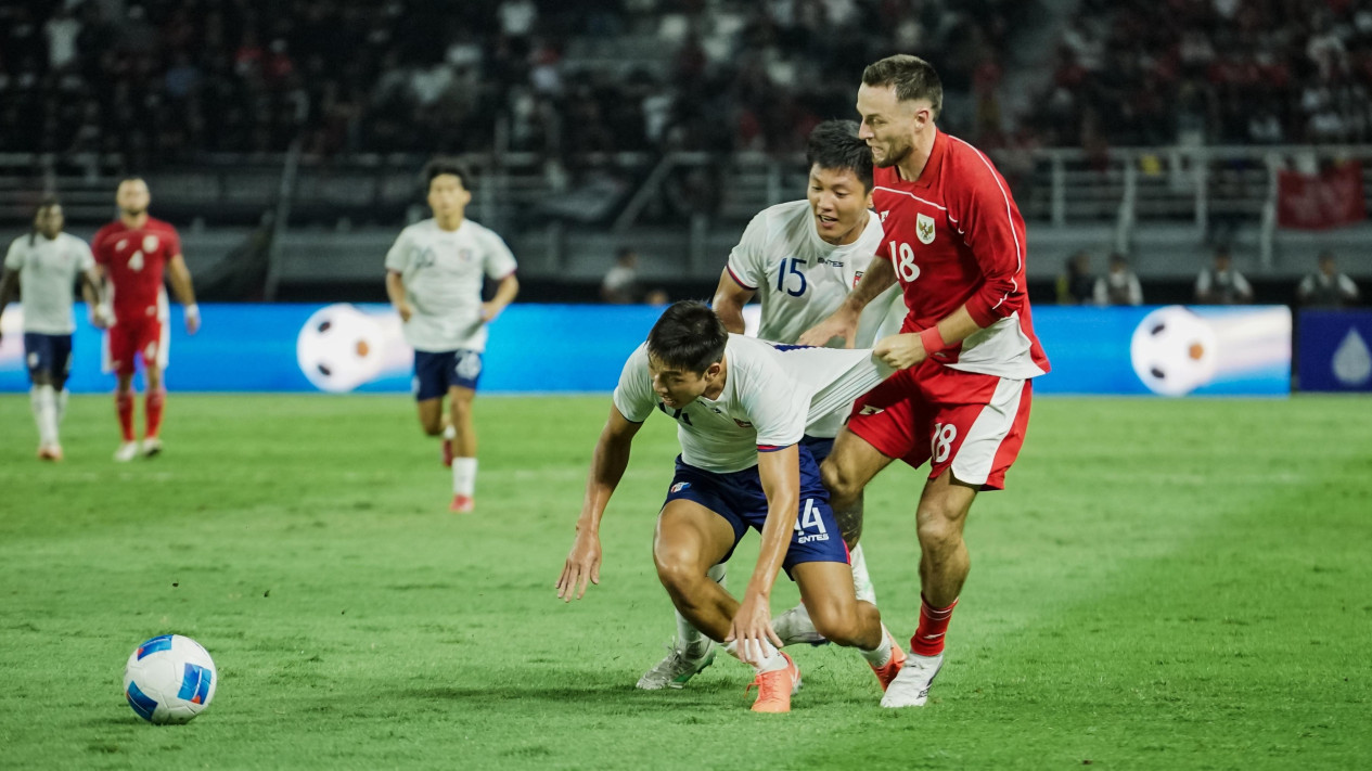 Persib Disorot Dunia, 1 Pilar Maung Bandung Jadi Pembahasan Media Arab Jelang Timnas Indonesia Main di Kualifikasi Piala Dunia 2026
            - galeri foto