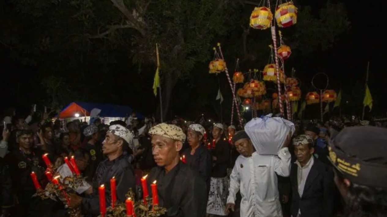 Merayakan Maulid Nabi Sebenarnya Bolehkah? Begini Hukumnya dari Pandangan Pendakwah
            - galeri foto