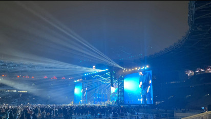 Hujan Deras Guyur GBK, Konser Dewa 19 Featuring All Stars 2.0 Tetap Pecah Hingga Akhir