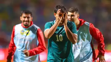 Pemain Irak Mohanad Ali