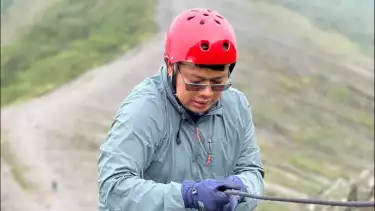 Dokter Wahyu Tomo, seorang dokter konsultan bedah onkologi RSA UGM