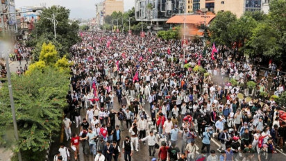 Menteri Luar Negeri Beserta Keluarga Dikeroyok Massa, Demo di Nepal Mencekam