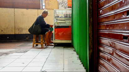 Berita Foto: Plaza 2 Blok M Mulai Bergairah, Sebagian Pedagang Kembali Buka Kios