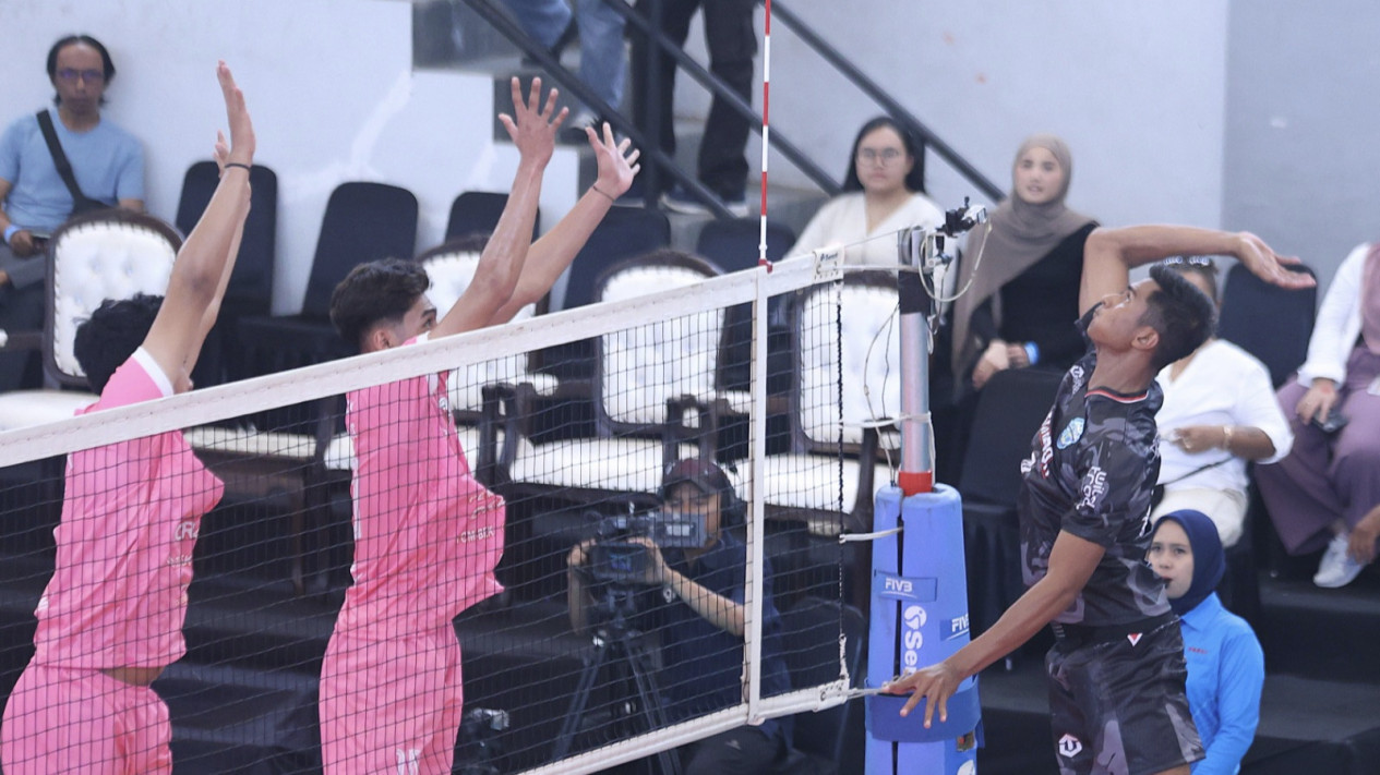 Tak Tersentuh Usai Kalahkan Singo Yudha, Tirta Bhagasasi Buka Peluang Lolos ke Final Four Livoli Divisi Utama 2025
            - galeri foto