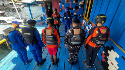 Tim SAR Temukan Warga Bone Usai Loncat dari Jembatan