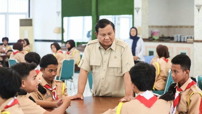 Prabowo Mau Bagi-bagi Smart Digital Screen ke 330 Ribu Sekolah: Tapi Baru Mampu Satu Sekolah Satu Layar