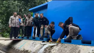 Indramayu, Jawa Barat terus mengukuhkan posisinya sebagai lumbung pangan nasional dengan luas lahan pertanian pangan mencapai 86.486 hektare.