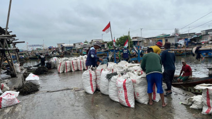 Nelayan Cilincing Tegaskan Tanggul Beton Dinilai Hancurkan Bentang Alam dan Ekonomi Warga