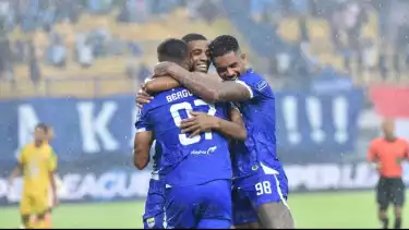 5 Fakta Menarik Kemenangan Persib Atas Persebaya