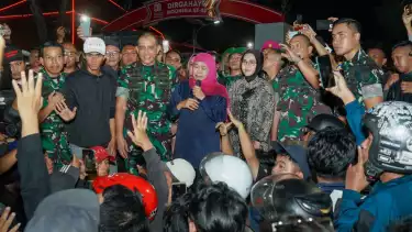 Aksi demo di Surabaya