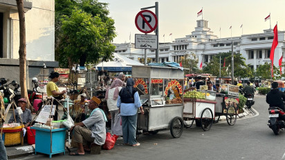 Cerita Menyambung Hidup Pedagang Kota Tua Jakarta, Penghasilan Weekend Jadi Hope, Bungkam Ditanya Biaya Kebersihan