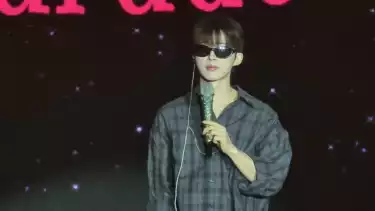 B.I saat soundcheck konser The Last Parade di Jakarta