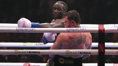 Kata-Kata Terence Crawford Saat Disinggung Peluang Rematch Lawan Canelo Alvarez: Saya Menghormatinya