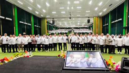 Anindya Bakrie Ingatkan Dunia Usaha Harus Siap Hadapi 3 Transformasi Besar: Jangan Takut AI, Takutlah pada Orang yang Pandai Memakainya