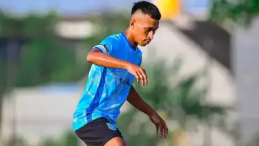 Mantan pemain Timnas Indonesia, Osvaldo Haay latihan bersama Persela Lamongan