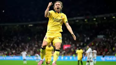 Luka Modric di laga AC Milan kontra Bologna