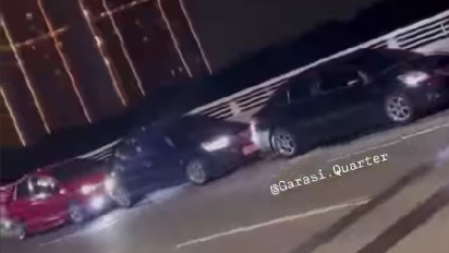 Mencekam, Detik-detik Avanza Hantam 5 Mobil Berjejer di PIK