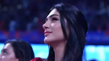 Atlet voli cantik Turki Yasemin Guveli