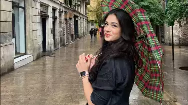 Atlet voli cantik Turki Yasemin Guveli