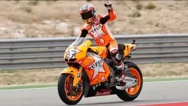 Casey Stoner dengan Motor Repsol Honda