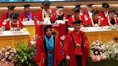 Dikukuhkan Sebagai Guru Besar, Prof Hufron Soroti Urgensi UU Lembaga Kepresidenan