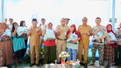 Rayakan HUT ke-15, BNPP Bagi-bagi Paket Sembako ke Warga Johar Baru Jakpus