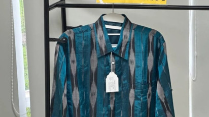 Baju Sutra dengan Harga Limit Rp5.700 Laku Dilelang KPK Senilai Rp2,6 Juta, Ternyata Milik Terpidana Kasus Ini