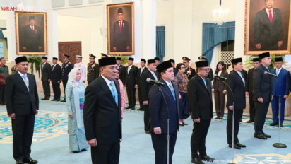 BREAKING NEWS Letjen Djamari Chaniago Resmi Jadi Menko Polkam dan Erick Thohir Jadi Menpora