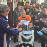 Diteriaki Warga, Pelaku Mutilasi Peragakan 37 Adegan di Rumah Kos Surabaya