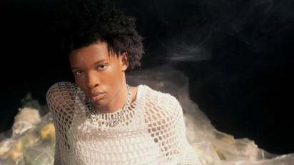 Geger! Mayat Remaja Ditemukan di Tesla Milik Penyanyi DAVD, Polisi Beberkan Fakta Mengerikan